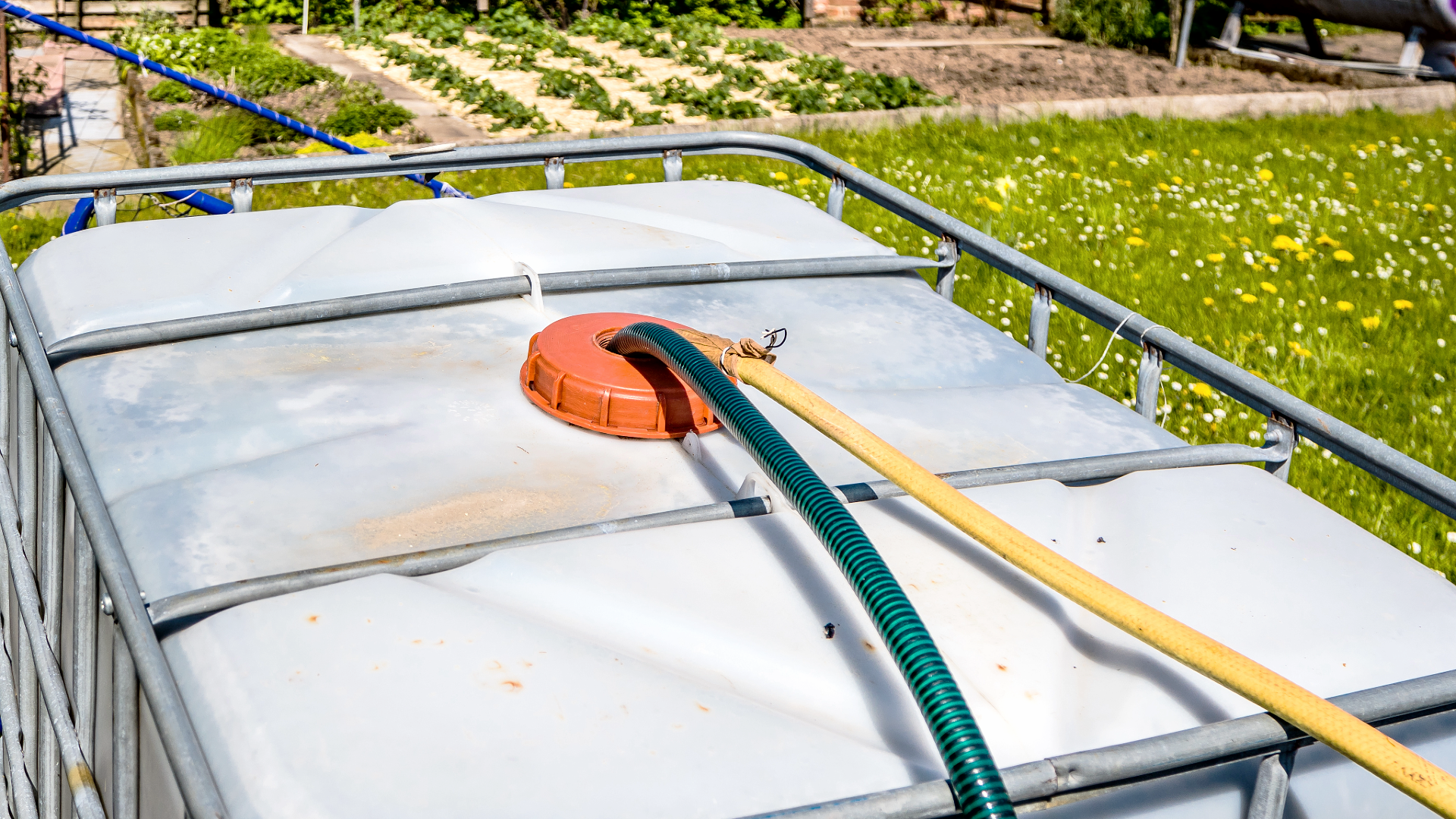 rainwater-ibc-tote-with-hose-inlet-closeup